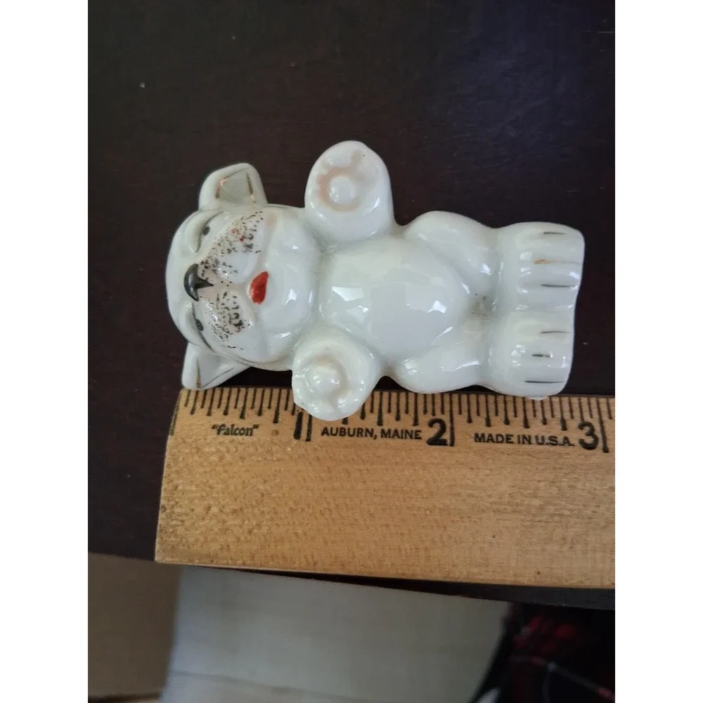 Old 1950s Occupied Japan Porcelain The Dog Vintage Salt Pepper Shakers Set